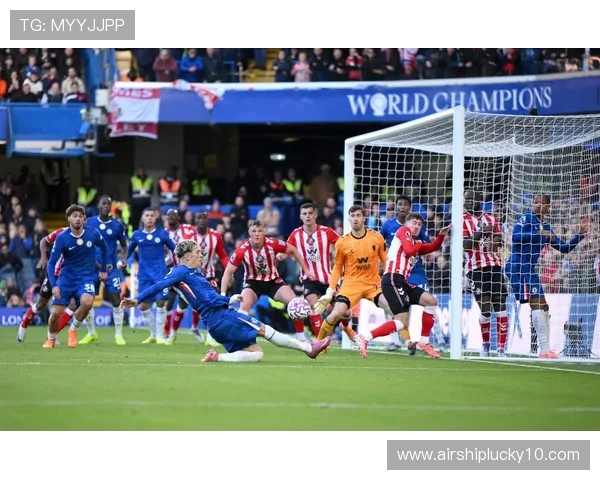 阿斯顿维拉4-0大胜伯恩茅斯，布恩迪亚任意球破门