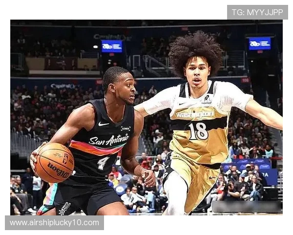 马刺两连胜背后：福克斯组织串联对球队进攻体系的影响